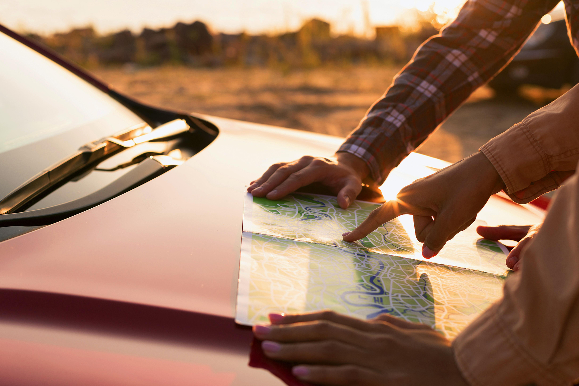How to Plan the Perfect Road Trip: Routes, Stops, and Tips